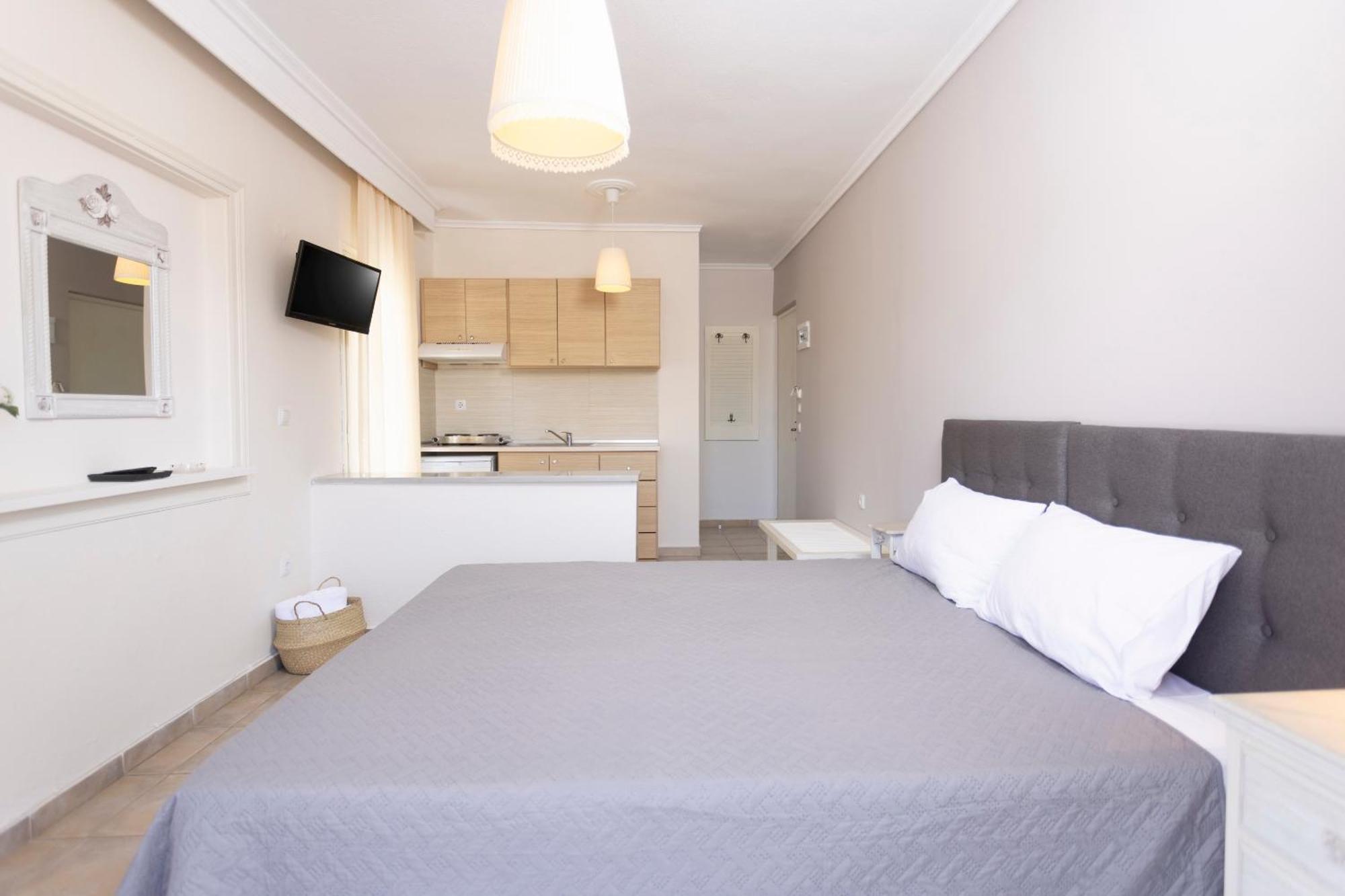 Aparthotel Anatoli Polychrono Esterno foto