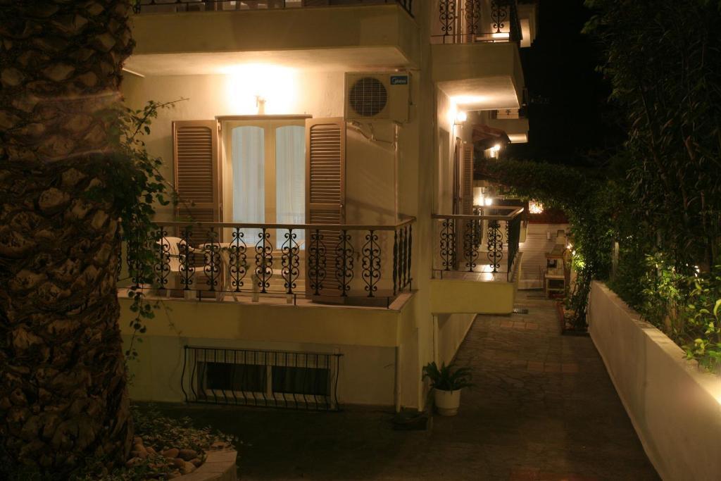 Aparthotel Anatoli Polychrono Esterno foto